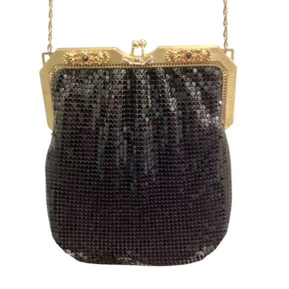 Vintage Whiting & Davis Purse Gold Hardware/ Chain Shiny Black Beautiful! - Picture 1 of 5